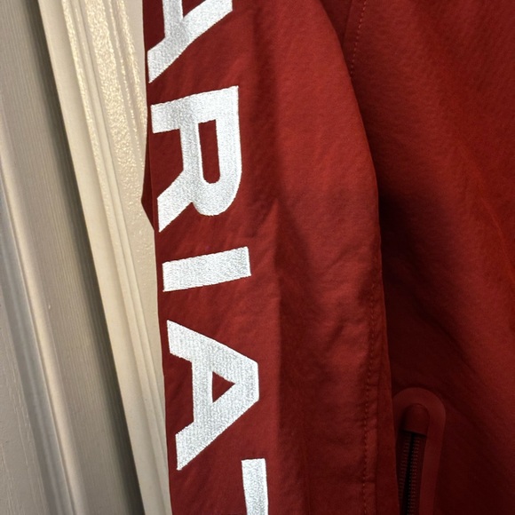 Women’s Ariat Logo Softshell Jacket - Picture 4 of 4